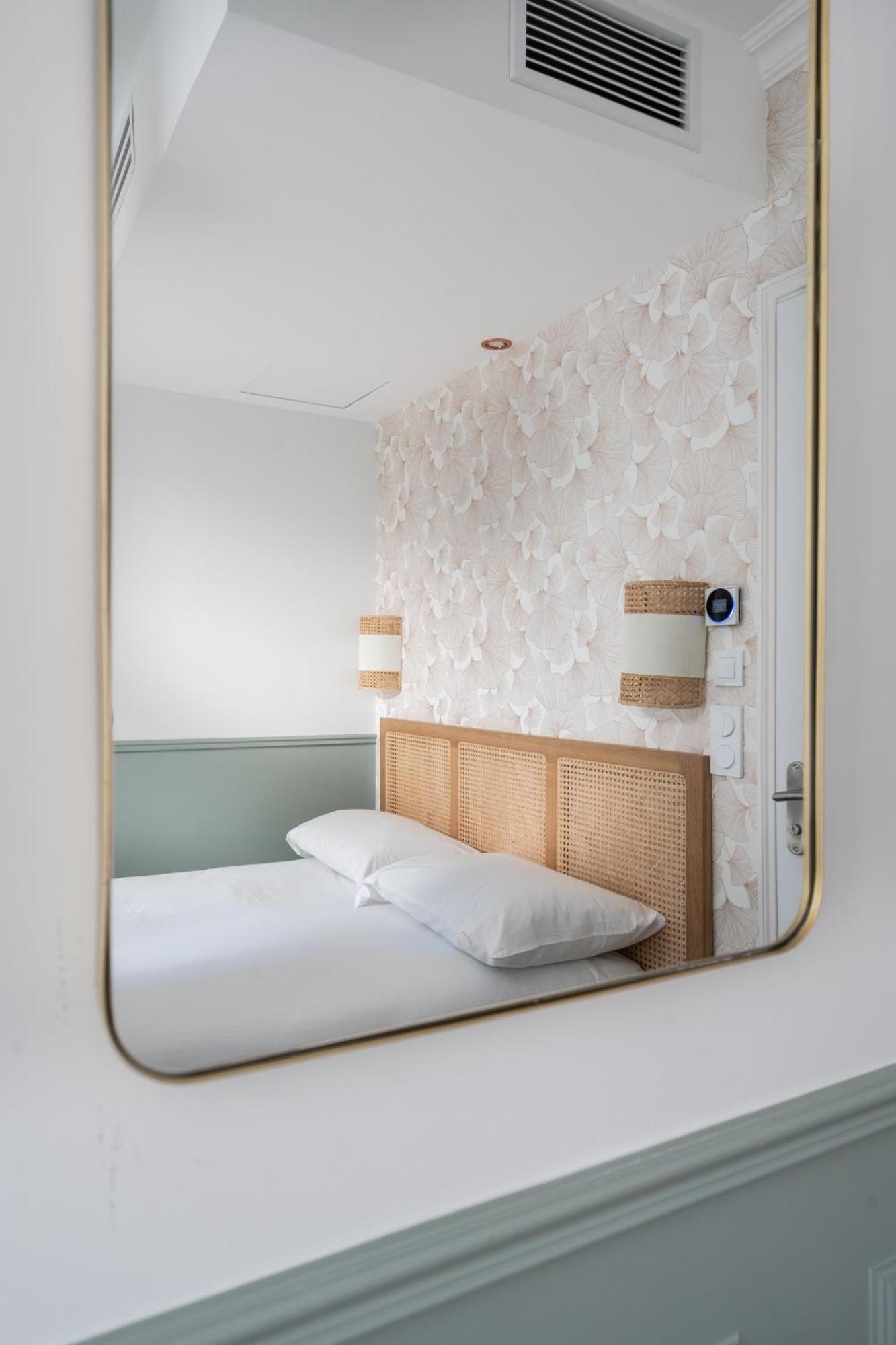 District Nation Hotel Париж Екстериор снимка